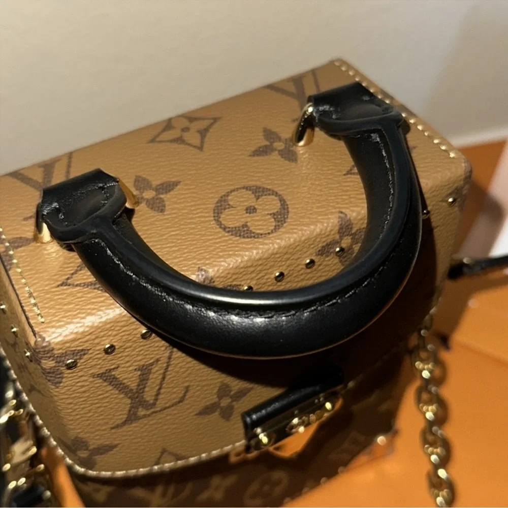 Louis Vuitton Camera Box Purse - Picture 11 of 11